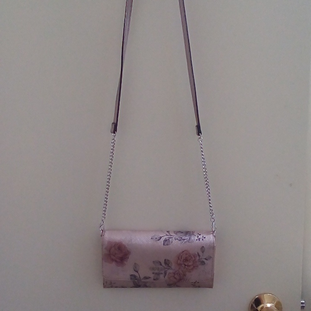 Guess purse